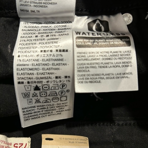 LEVI’S 725 Sz 28 High Rise Bootcut Sculpt Technology Fabric Jeans Black NEW - Picture 14 of 15